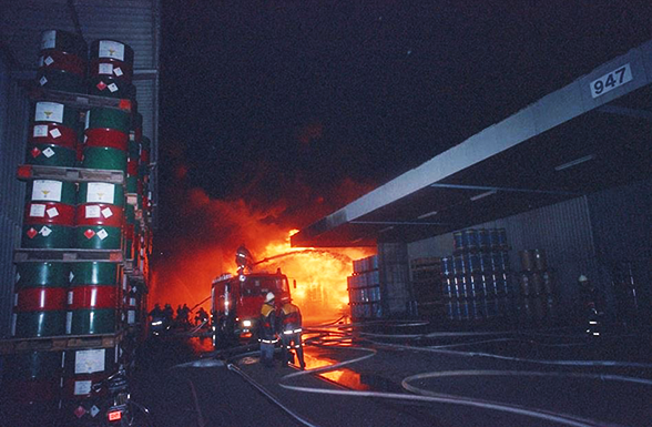 Schweizerhalle_burning