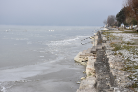 Lac de Neuchâtel au niveau de Chevroux