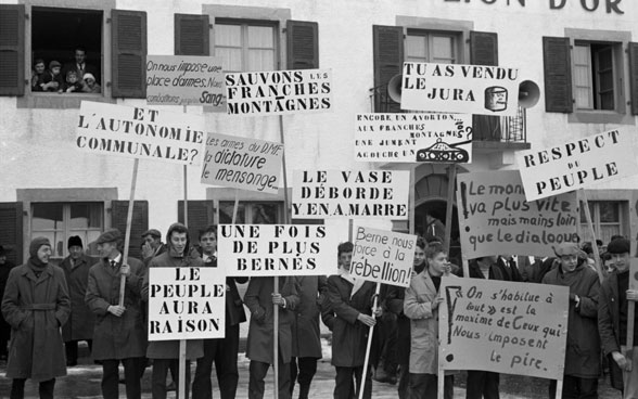 La protesta contro la piazza d’armi nelle Franches-Montagnes giurassiane ha avuto successo. Les Franches-Montagnes sono state iscritte nell’IFP nel 1977.